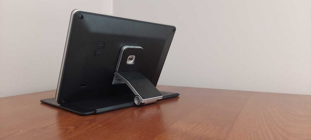 Mimo UM-760 - Monitor 7" zasilany przez USB