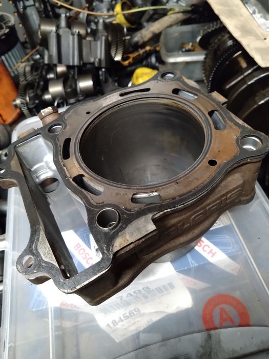 Cylinder tuleja polaris sportsman 2012 xp 550