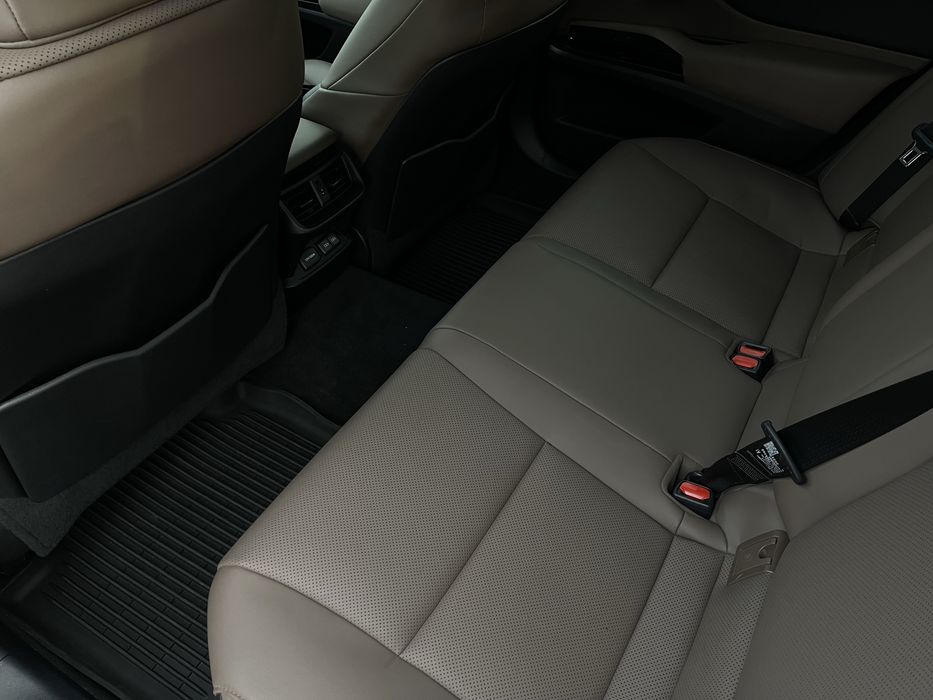 Lexus ES 250 полный привод 2022