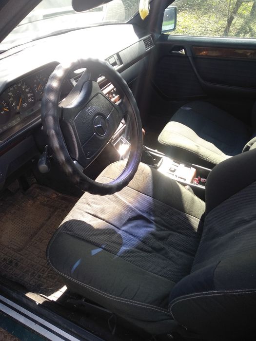 Mercedes-Benz w124e250