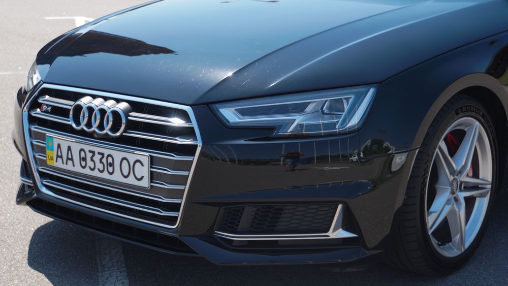 Audi s4 b9 2017 450л.с