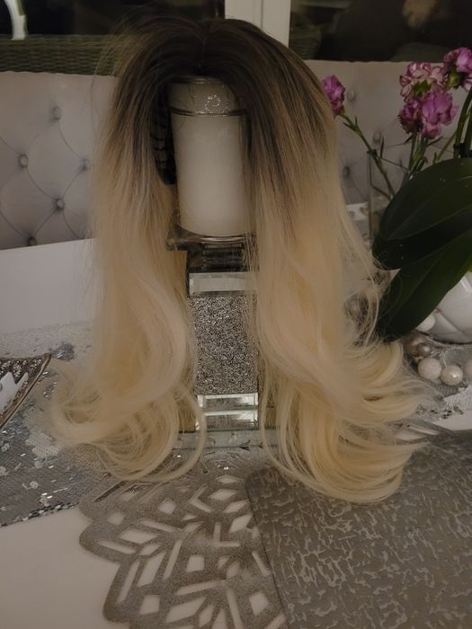 Nowa peruka ombre blond