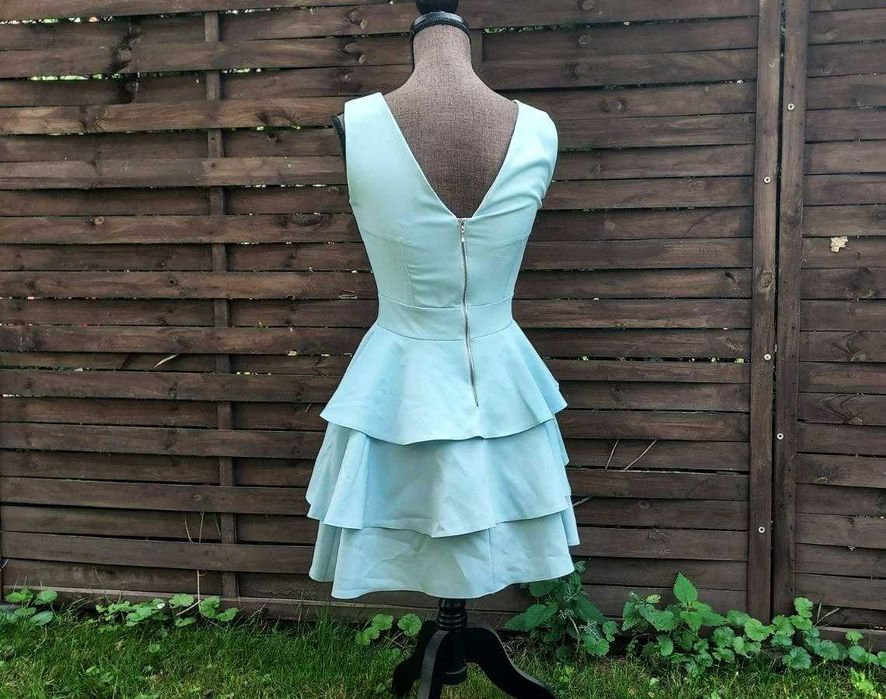 Błękitna sukienka wizytowa krótka XS/S stan IDEALNY