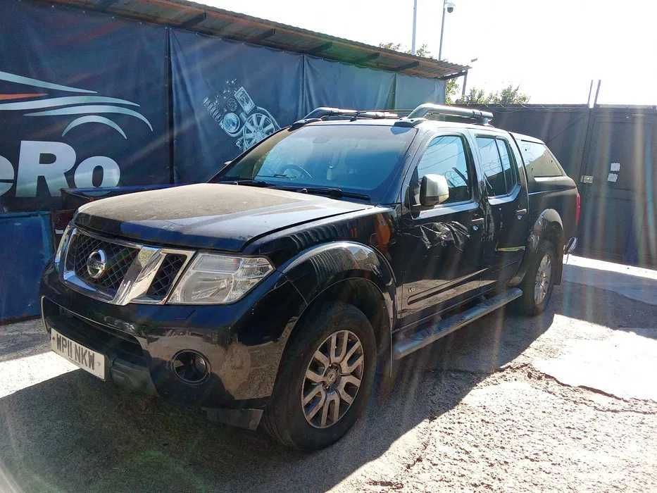 Nissan Navara D40 запчастини з розборки пікап 4WD кардан редуктор кузов деталі