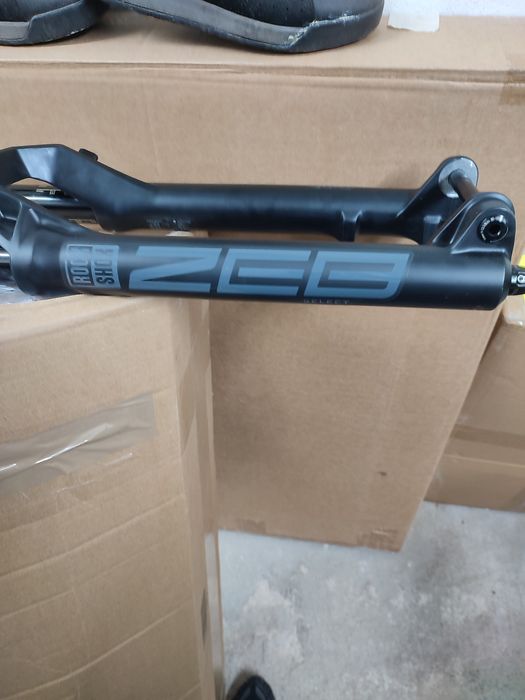 Suspensão rockshox ZEB