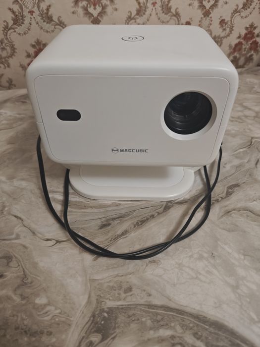 L018 magcubic проектор