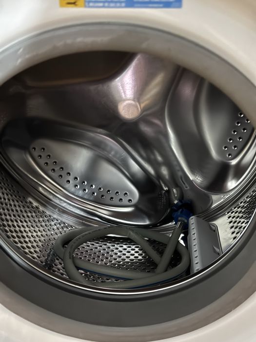 Máquina de Lavar Roupa Indesit 6 Kg | 1200 RPM |