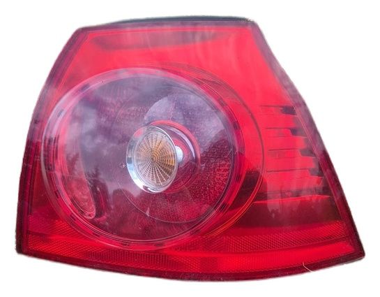 Lampa tylna prawa Volkswagen Golf V hatchback 1K6945096AA oryginalna