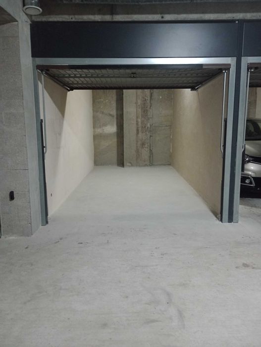 Wynajmę garaż podziemny z własną bramą, miejsce postojowe