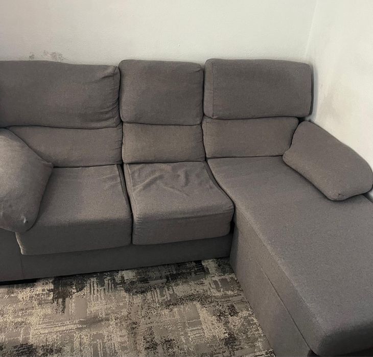 Vende se Sofa de 3 lugares com 1 chaise