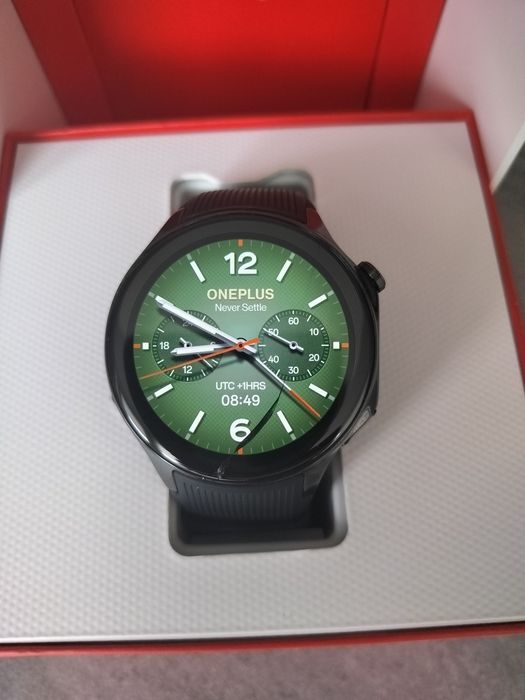 Zegarek OnePlus Watch 2 pęknięta szybka