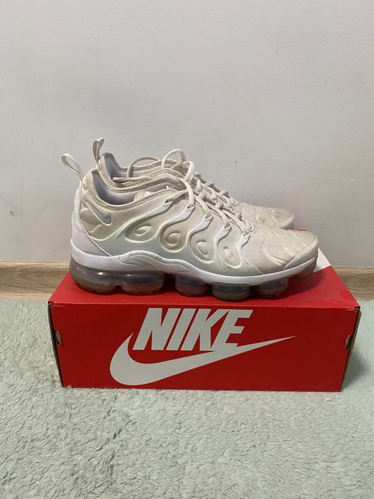 Nike vapormax plus białe