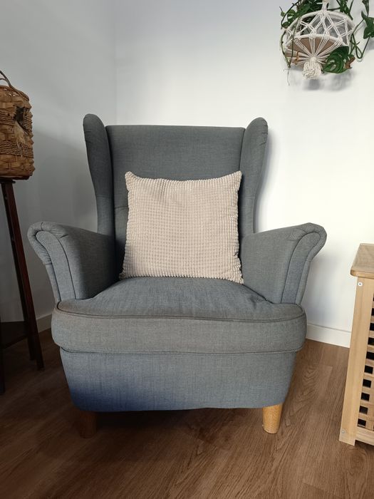 Poltrona  Ikea STRANDMON cinza