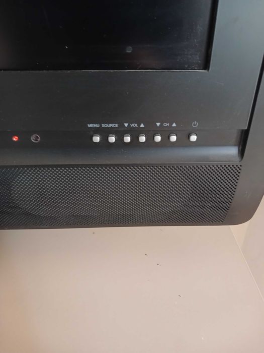 Телевізор  CAMERON LCD 4033EU діагональ 40 дюймів
