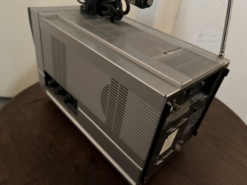 Televisao e radio portatil