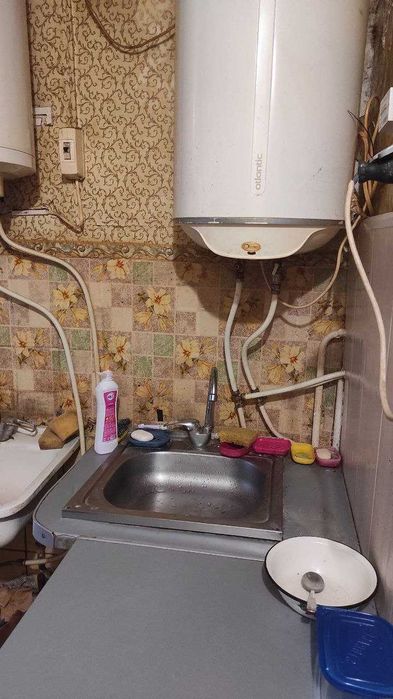 На пл.ТолбухіноПродається від Власника Кімната в комунальній квартирі