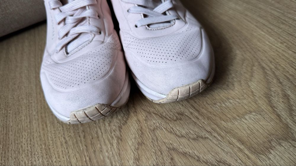 Женские кроссовки Skechers 38р.