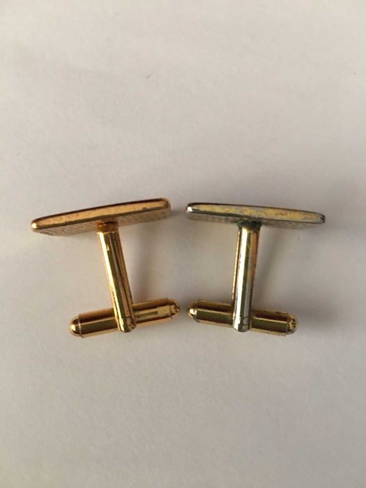 Стильні чоловічі запонки