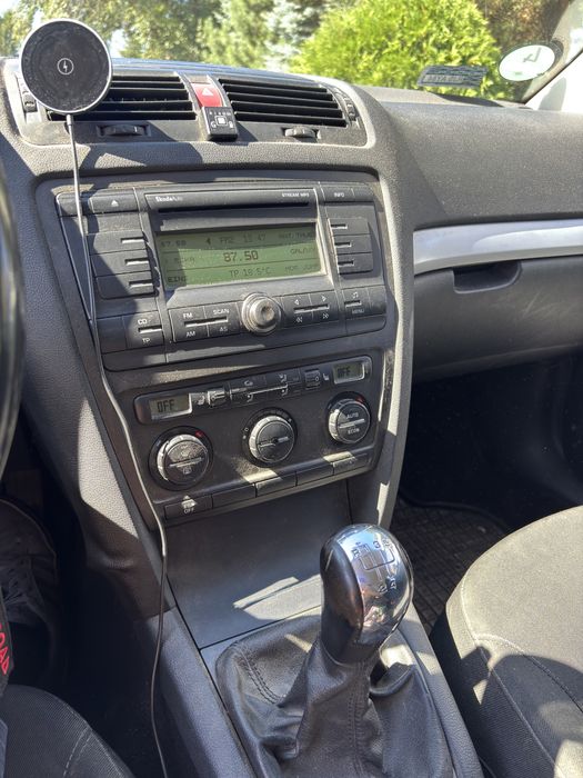 Skoda octavia 2 1.6MPI 102km LPG
