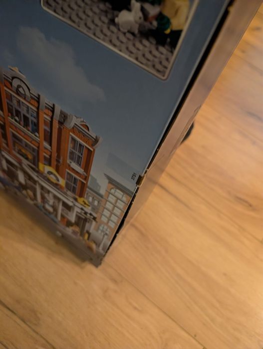 Lego Warsztat na rogu 10264