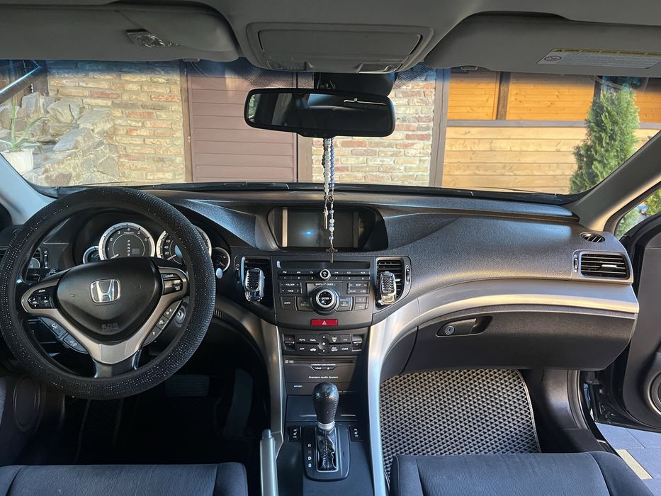 Honda acord 8 європа