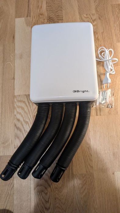 Сушка для мото ботів 
Настінне кріплення в комплект