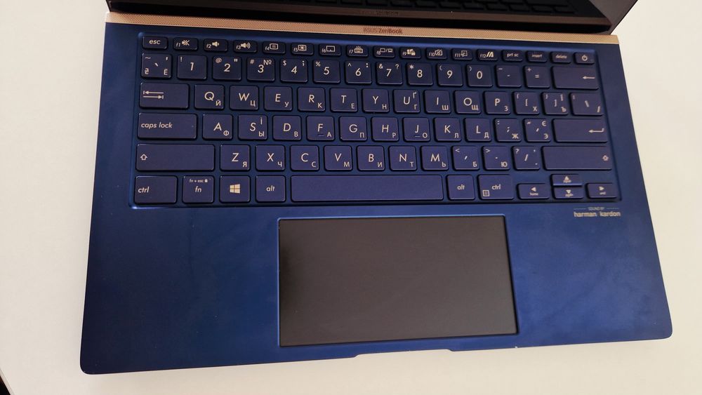ASUS ZenBook 14 UX434F