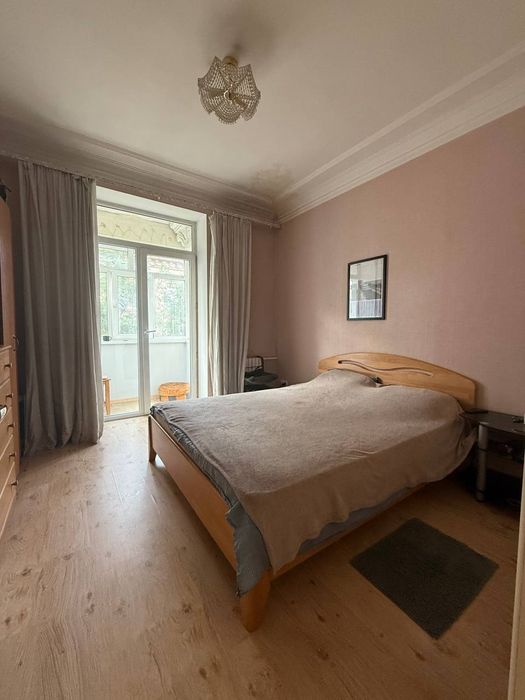 Продаж 2-к Центр