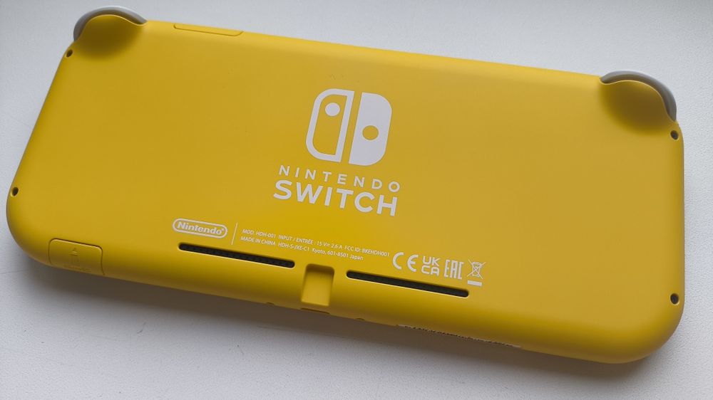 Нова Nintendo Switch Lite + ігри, SD 128 Gb, чохол, захисне скло