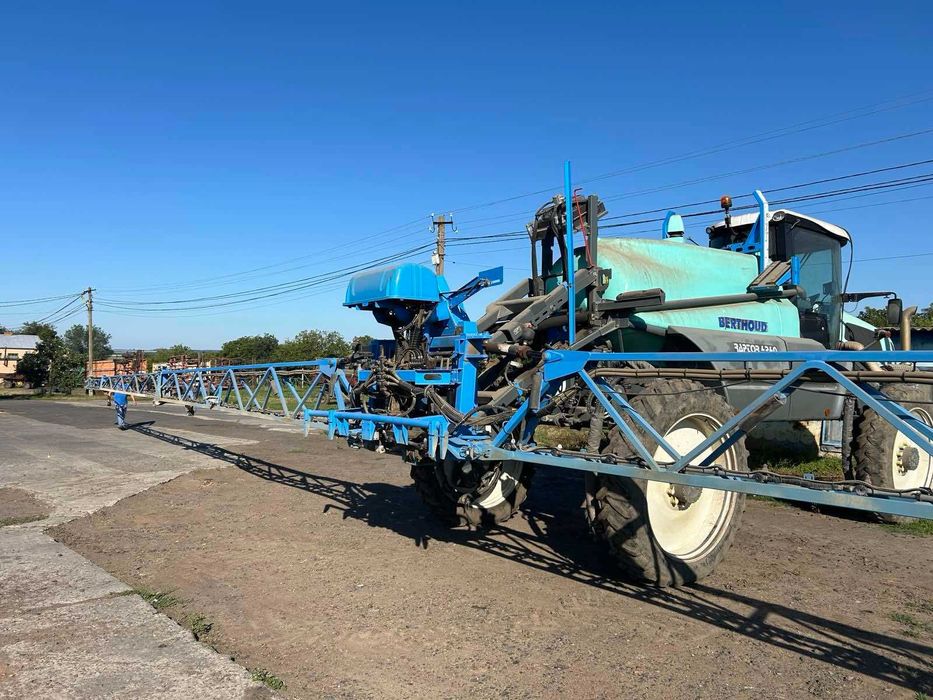 Самохідний обприскувач Berthoud Raptor 4240 HVH