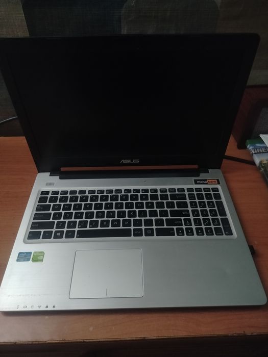 Laptop asus  i7 8gb NVIDIA 2gb 200ssd