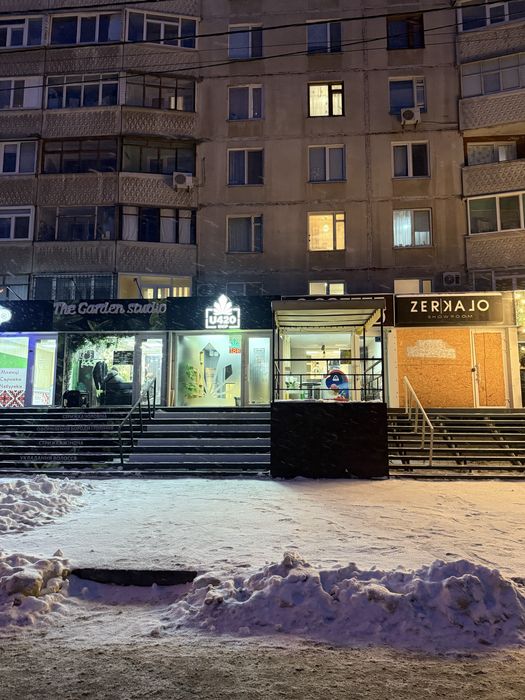 Здам магазин біля метро Олексіївська