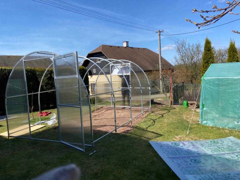 Арочні теплиці з полікарбонатом/ з плівкою