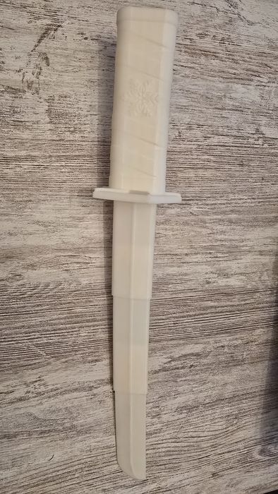 Espada retrátil em PLA 3D
