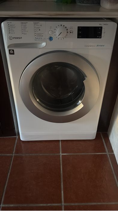 Maquina de lavar roupa