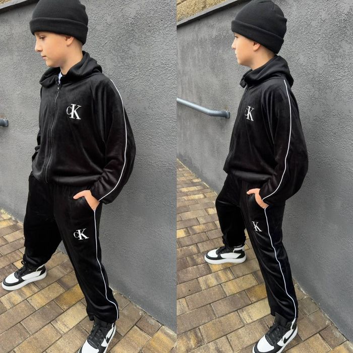 Велюровий костюм для хлопчиків та дівчаток 134-140 р.