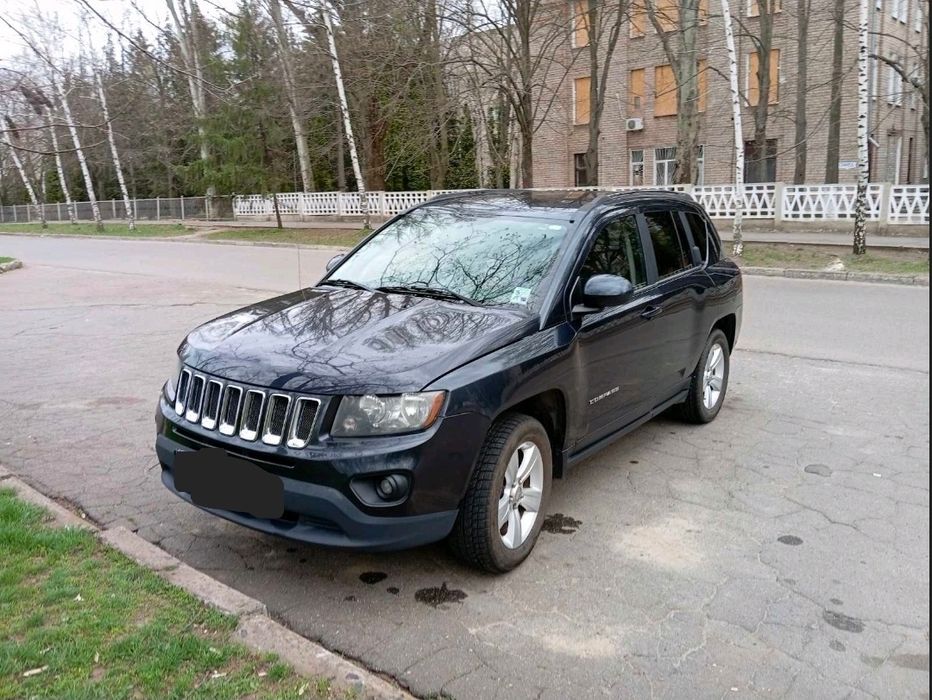 Терміново продам  машину в дуже гарному стані...jeep compass.2012р