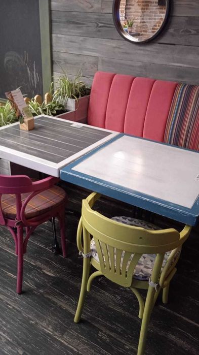 Меблі для кафе  ресторанів та барів