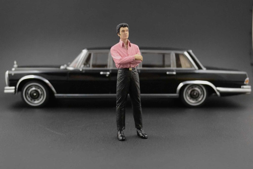 Elvis Presley Figurka 1:18 Mercedes 600 Pullman CMC