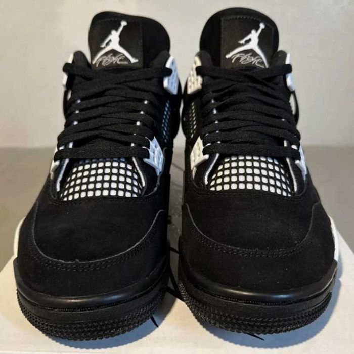 Jordan 4 Retro White Thunder R.42