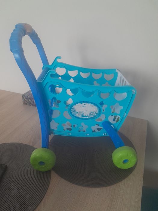 Wózek na zakupy grający