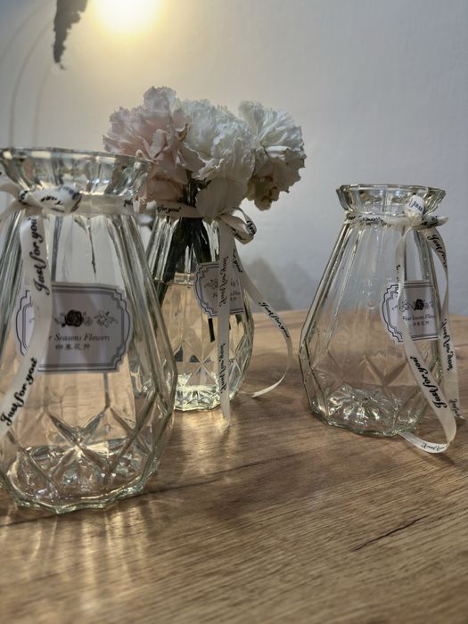 Ваза склянна для квітів