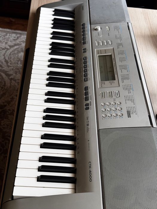 Keyboard Casio CTK-4000