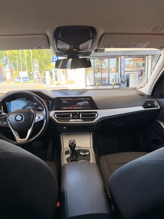 BMW 320d xDrive Auto • 2020 • Diesel • 228.211 km • Manutenção em dia