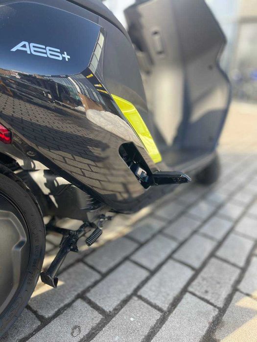 ZEEHO AE6+ (1 battery)