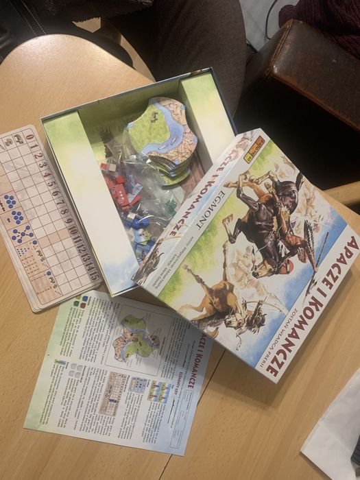 Apacze i komancze, gra