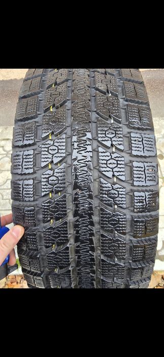 Гума 275/65 R17 TOYO OBSERVE GSI-5 8-9мм.