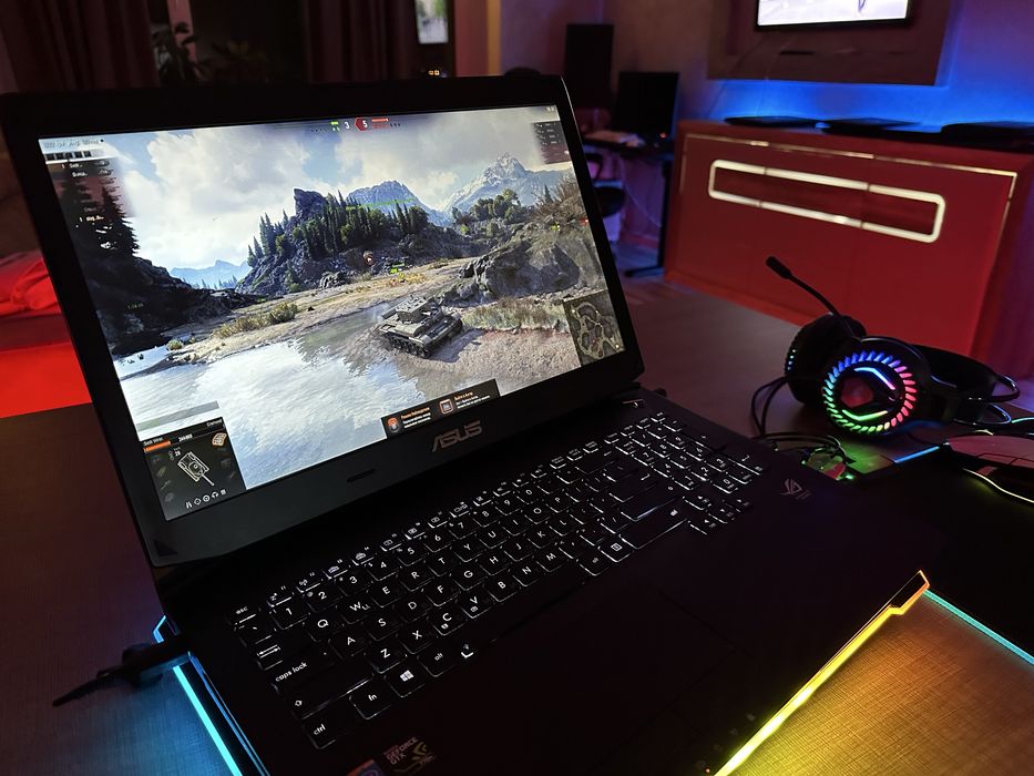 Игровой ноутбук Asus RoG + игровые девайсы!