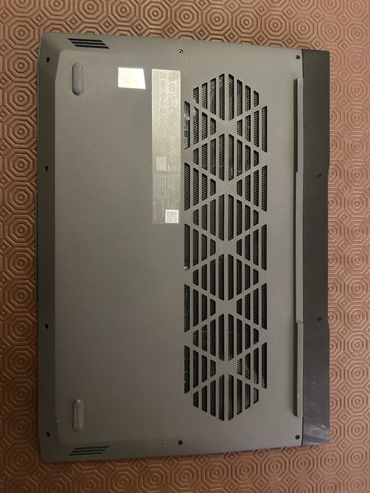 Portátil Lenovo loq 15irh8