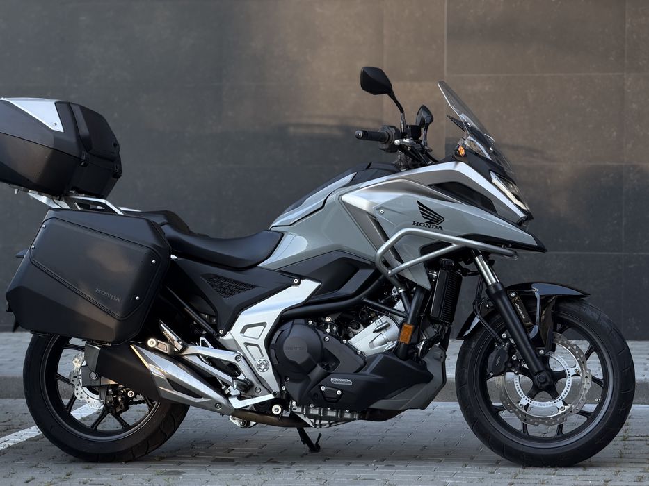 HONDA NC750X DCT / 2024 - 5.000kms!